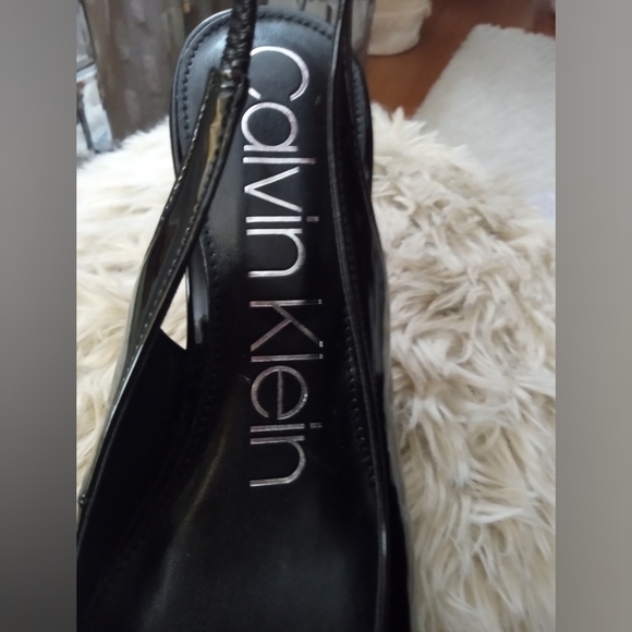 🆕⭐ Calvin Klein black patent leather slingback heels - Picture 10 of 12